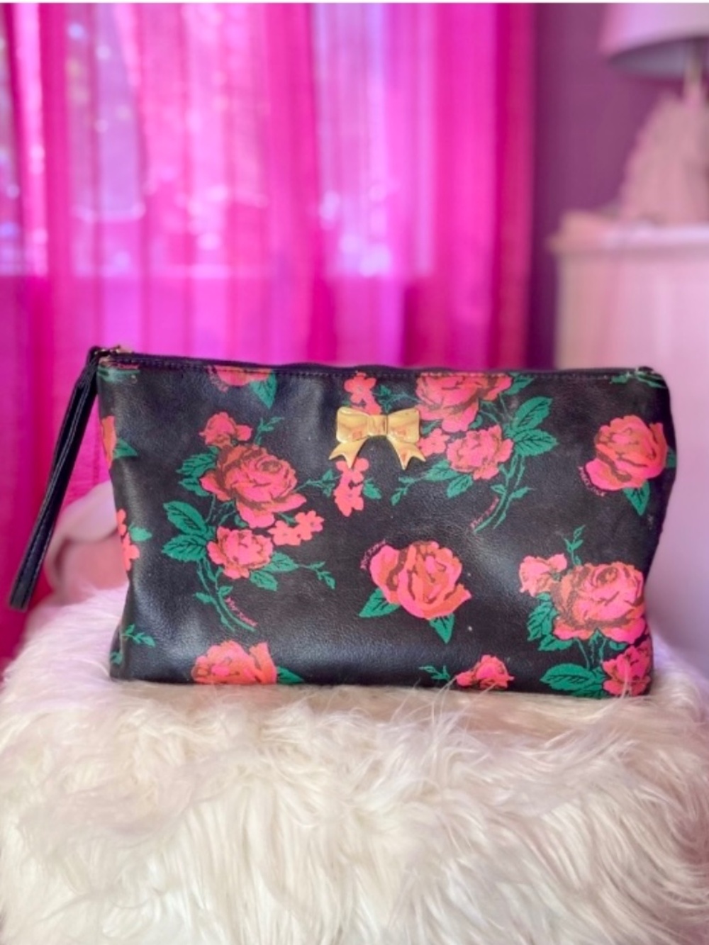 Betsey Johnson Faux Leather Floral Cosmetics Bag Medium/Large Makeup Rose Pouch